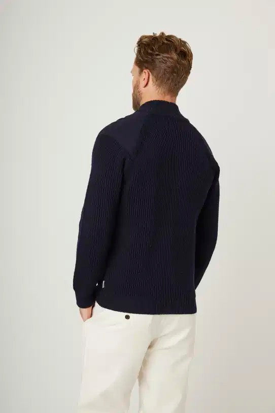 FOXTON ZIP NECK